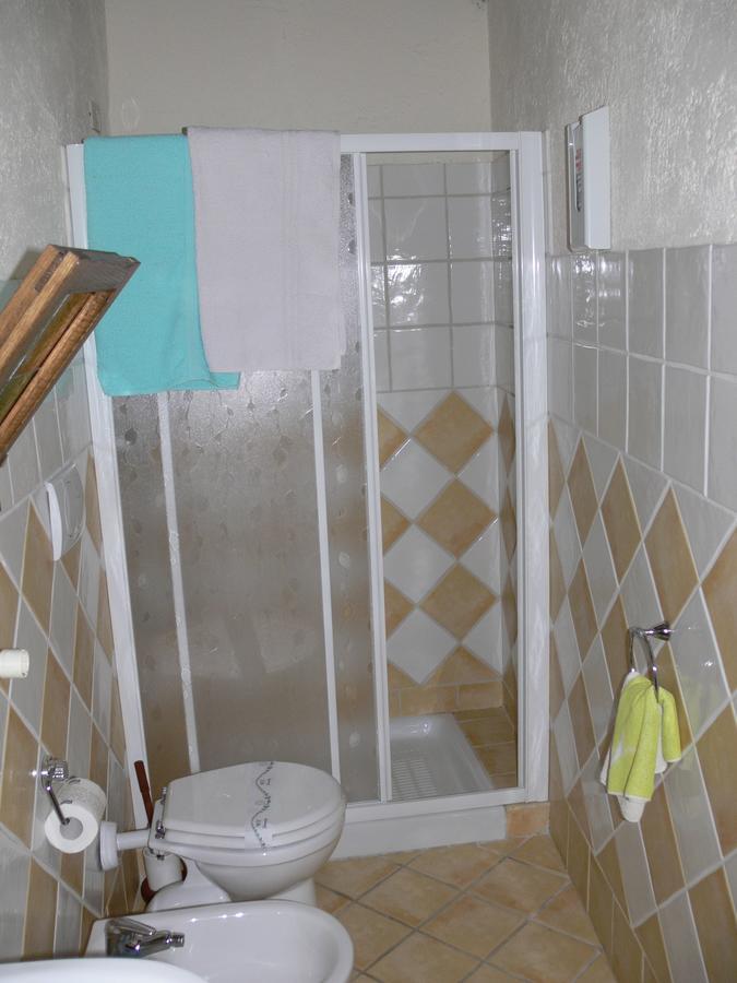 לינה וארוחת בוקר Montalto Ligure Il Cappellaio Matto מראה חיצוני תמונה