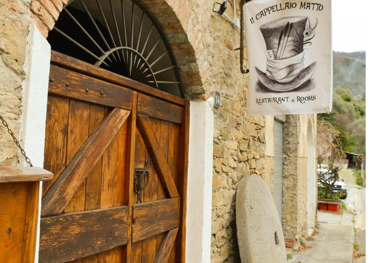 לינה וארוחת בוקר Montalto Ligure Il Cappellaio Matto מראה חיצוני תמונה