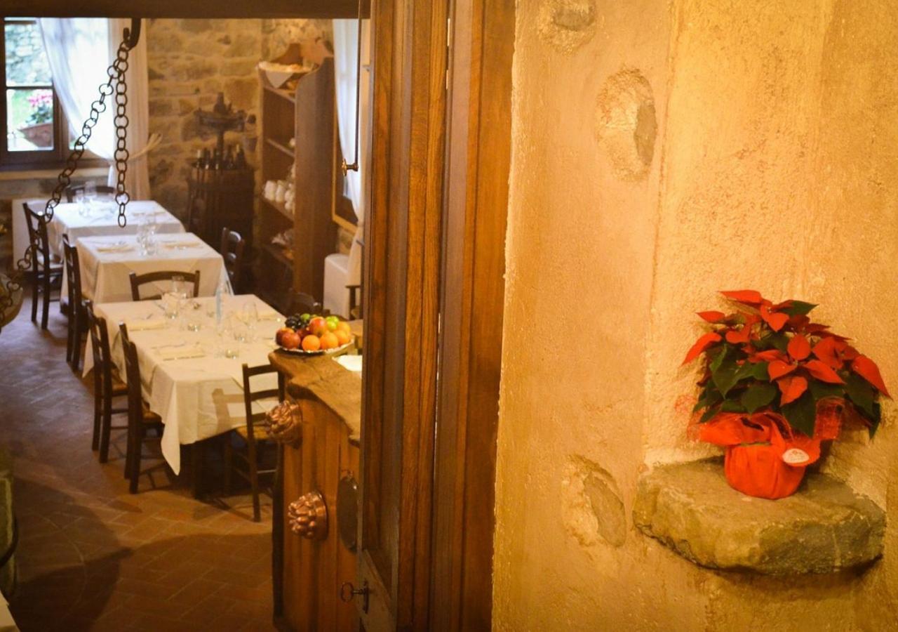 לינה וארוחת בוקר Montalto Ligure Il Cappellaio Matto מראה חיצוני תמונה