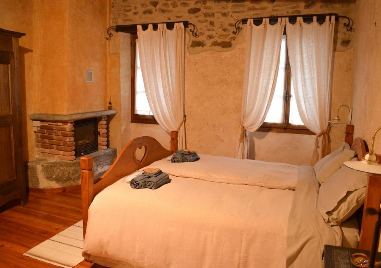 לינה וארוחת בוקר Montalto Ligure Il Cappellaio Matto מראה חיצוני תמונה